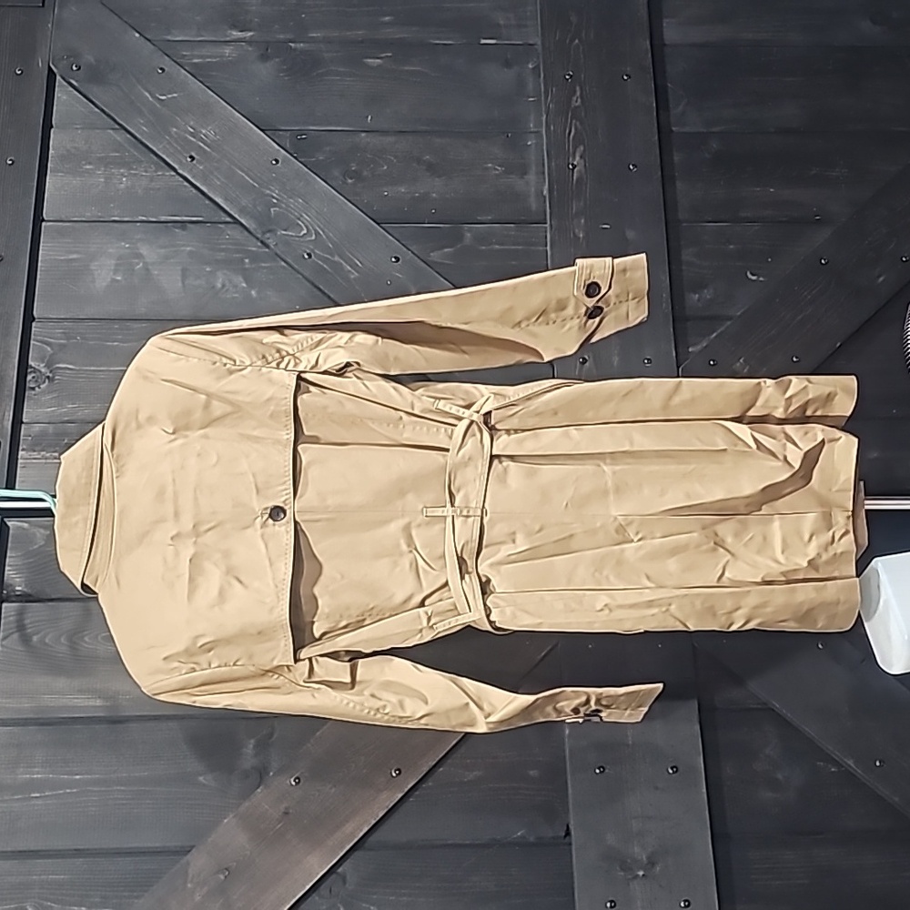 Banana Republic, rain jacket coat super nice Size. Large